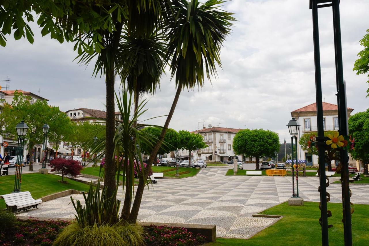 Casinhas Da Vila Monção Exteriör bild